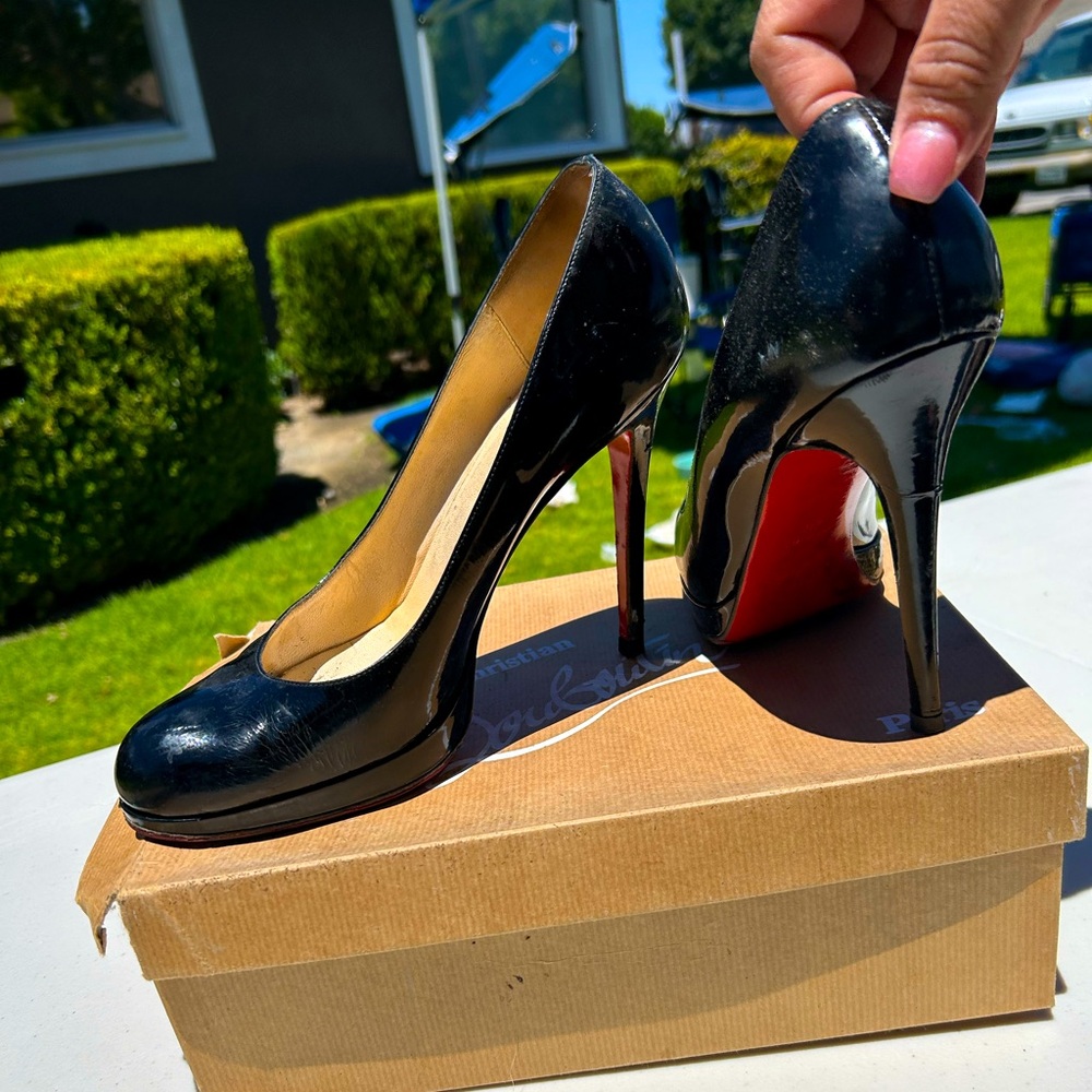 Chriistian Louboutin